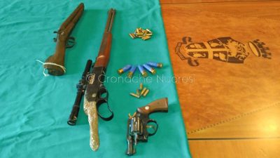 ?arsenale recuperato dai Carabinieri a Ottana