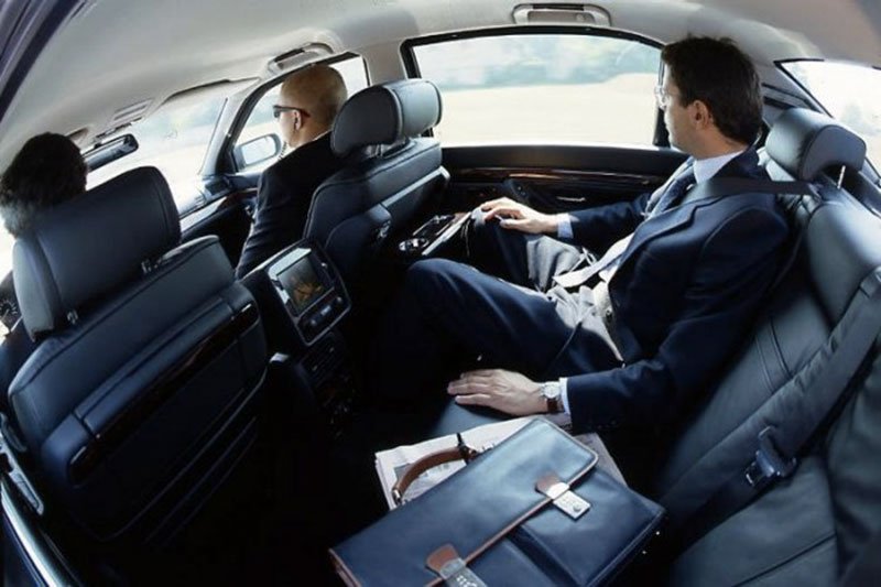 Auto blu: nessun limite per i Comuni. Nella top ten c’è anche Oristano