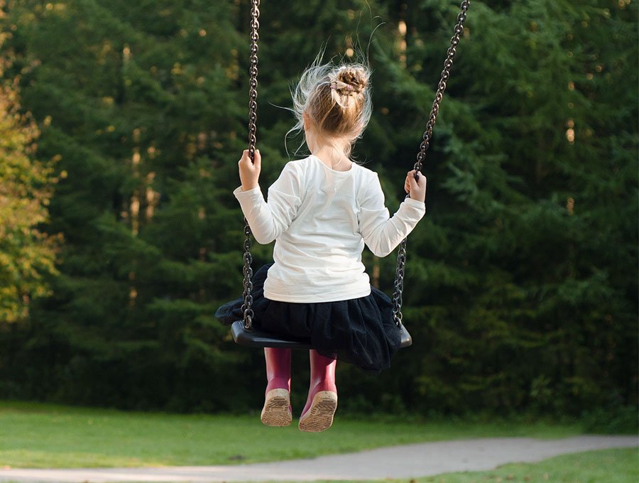 Tortolì: il parco giochi intitolato alle piccole Carlotta e Daniela Locci, uccise nel 2002