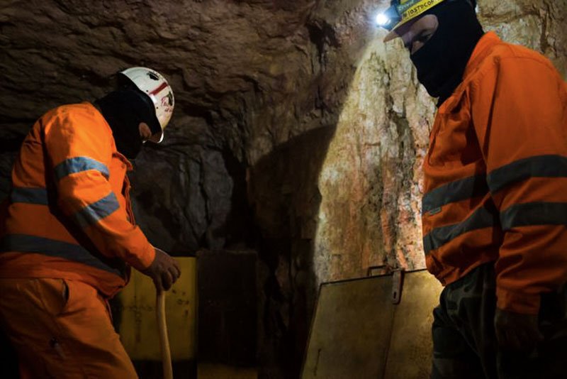 Miniera di Olmedo: i lavoratori occupano un pozzo a meno 150 metri