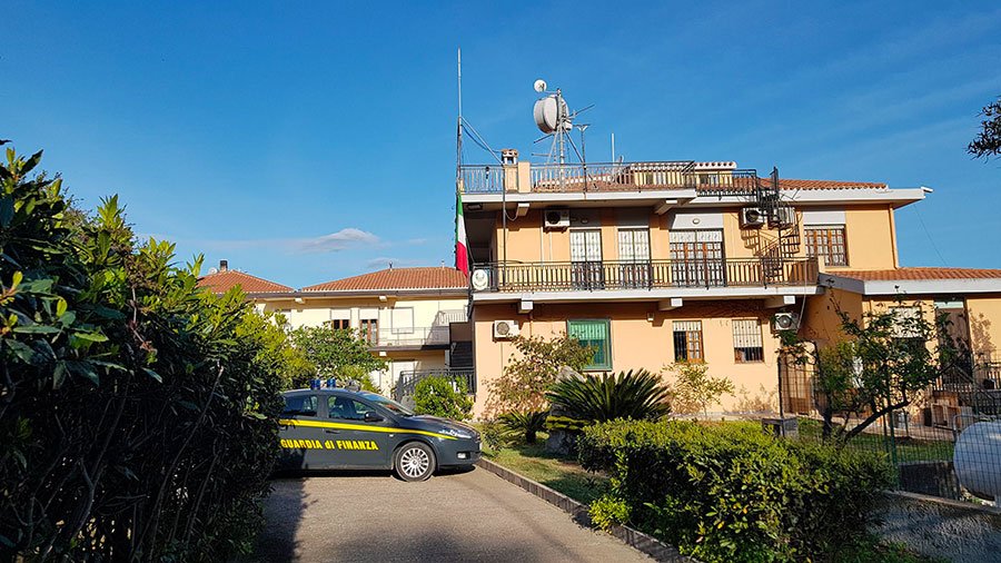 Evasore totale beccato dalle Fiamme gialle: oltre 230mila euro di ricavi non dichiarati