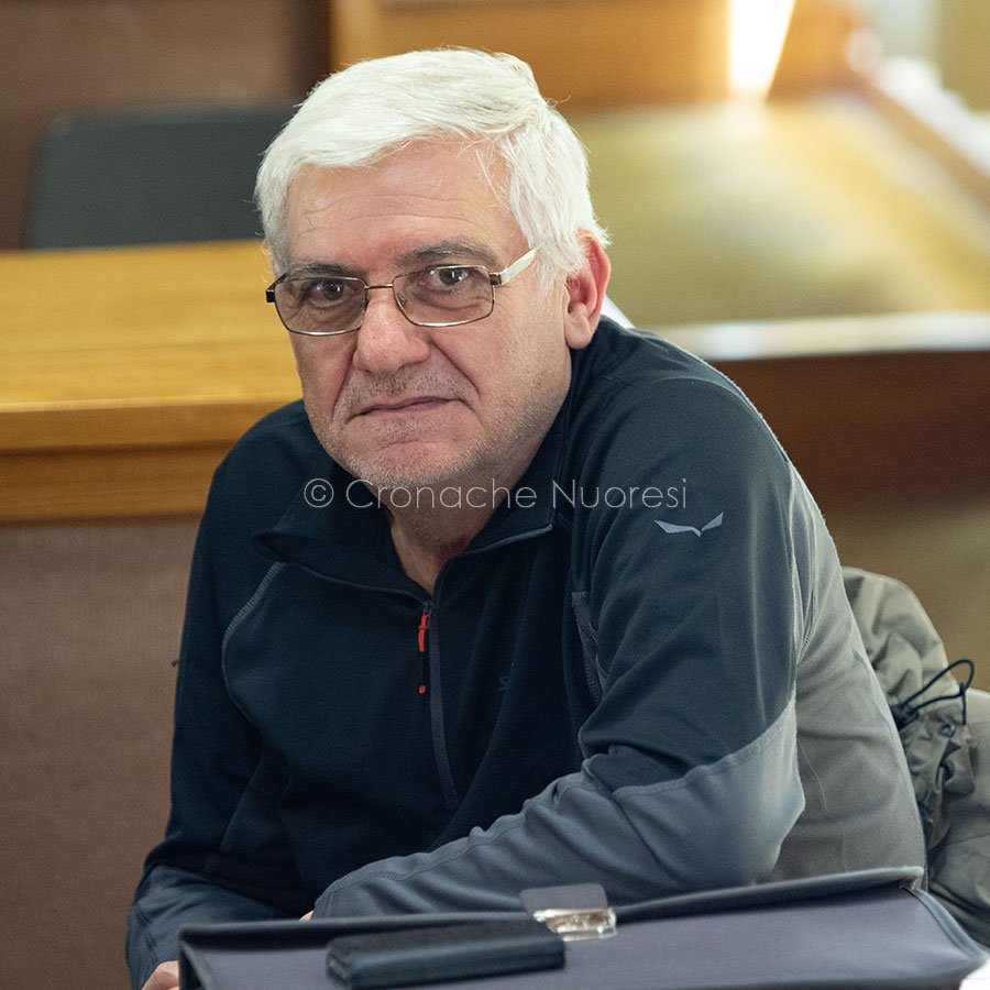 I cori di Nuoro. Montesu incompatibile con la carica all’ISRE: ci scredita e disconosce il valore della musica popolare