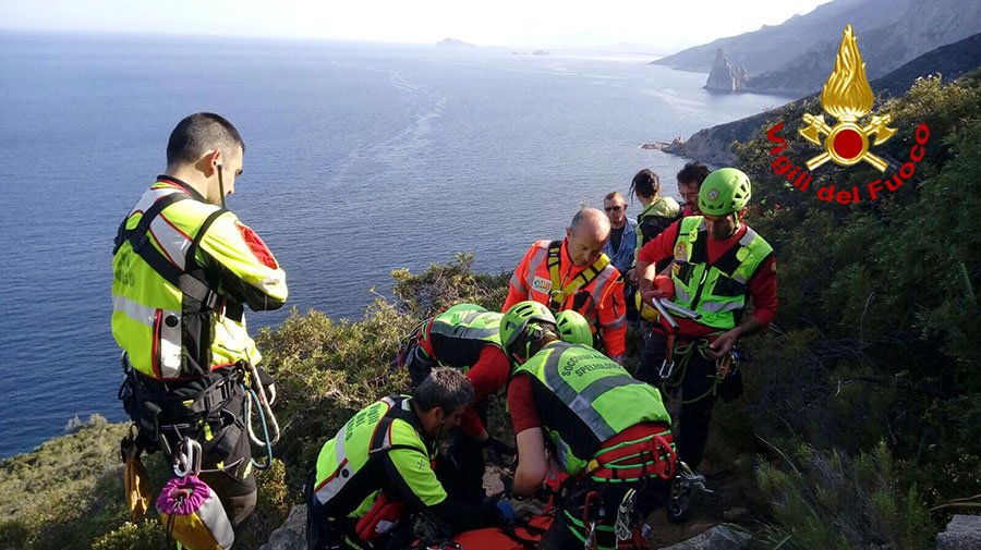 Due escursioniste ferite a Baunei e Tiscali soccorse dall’elisoccorso VVFF