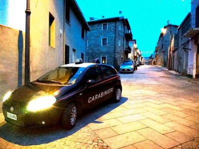 Una pattuglia dei Carabinieri a Sarule