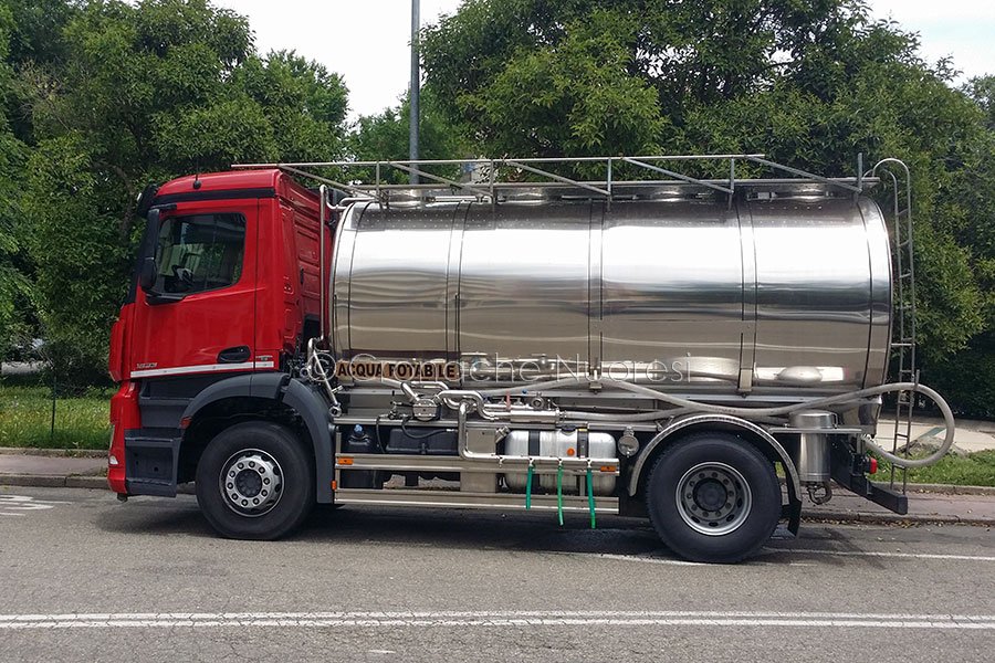 Incubo acqua a Nuoro: Il Comune mette a disposizione l’autobotte