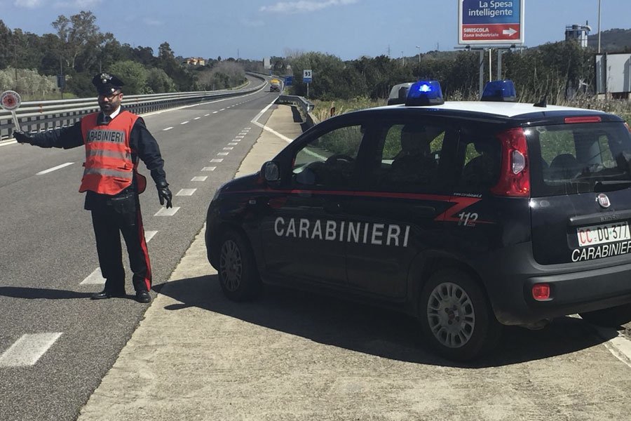 Giovanissimi fuggono da una casa famiglia: ritrovati al bivio di Lula