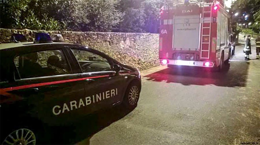 Incendio nelle campagne di Torpè: danneggiati macchinari e attrezzi da lavoro