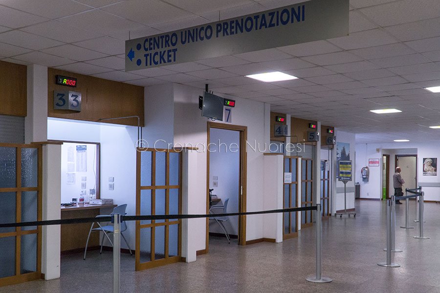 Allarme della ASL di Nuoro per una truffa telefonica con falsi sms dal CUP