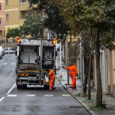 Nuoro, raccolta differenziata (foto Cronache Nuoresi)