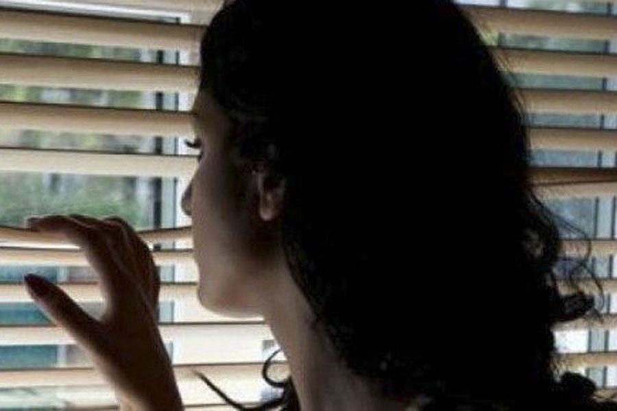 Non accetta la separazione e tenta di forzare la porta di casa della ex: 60enne nei guai per minacce aggravate