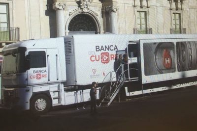 Il camper della Banca del Cuore