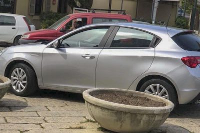 Una delle autovetture nuove acquistate dalla Giunta Soddu