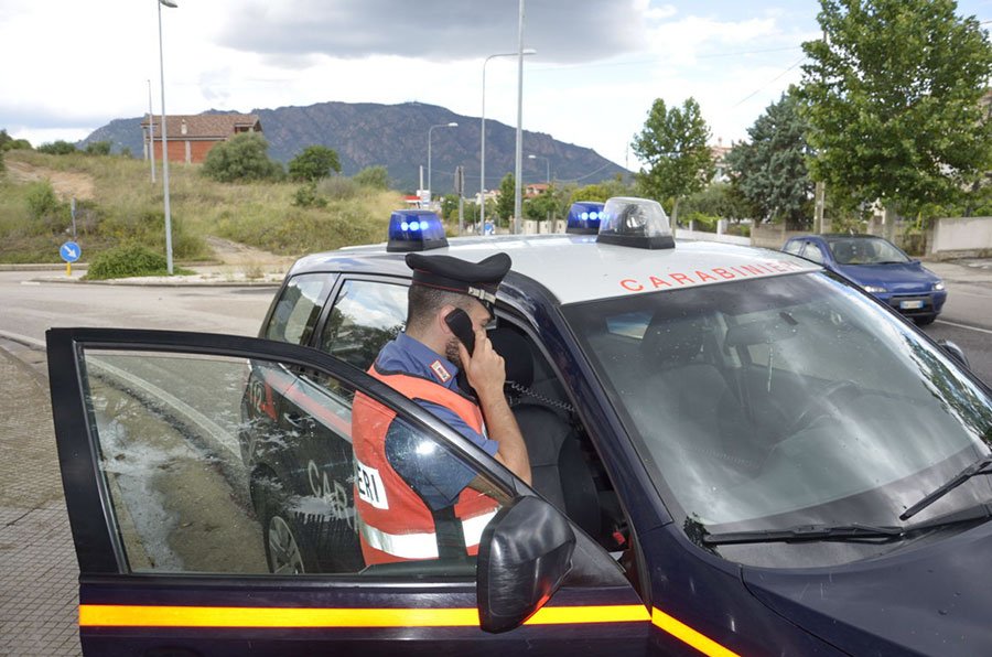 Lite furibonda per contendersi un parcheggio: due denunce