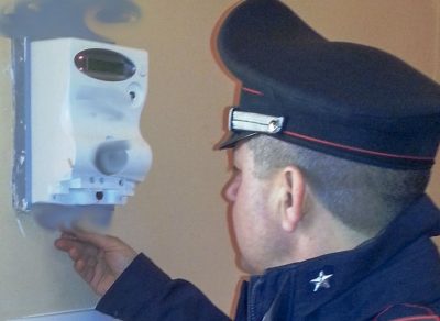 Carabinieri e il furto di energia