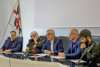 Il presidente Pigliaru, l'assessore Dessena e il retore Del Zompo