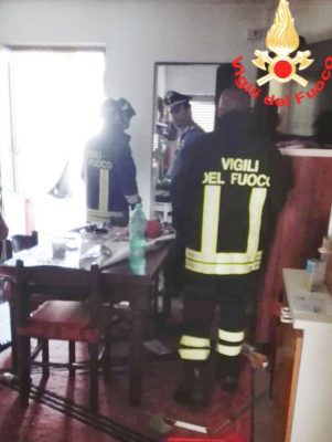 Vigili del Fuoco sul luogo dell'esplosione