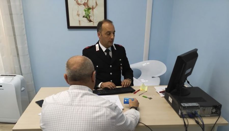 Trailer biposto mai consegnato: truffa online, una denuncia