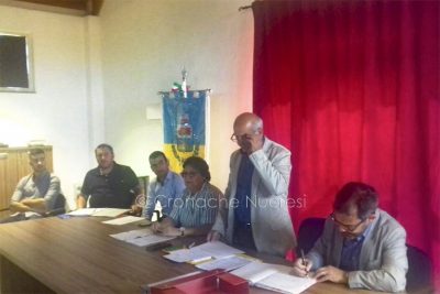L'insediamento della giunta a Sindia (foto P.G.Vacca)