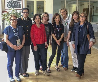Insegnanti del Calamida e le funzionarie della Polizia