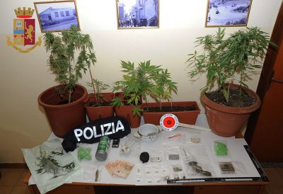 Droga e contanti sequestrati a Nuoro