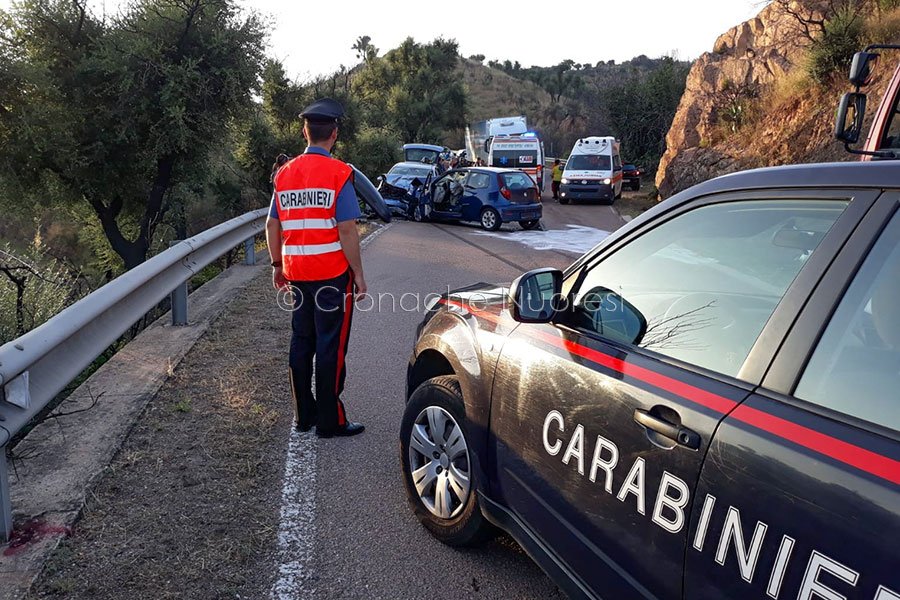 Grave scontro frontale tra due utilitarie: diversi feriti in ospedale