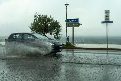 Bosa Marina. Il temporale estivo allaga le strade (foto S.Novellu)