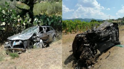 Le due auto dopo lo scontro mortale