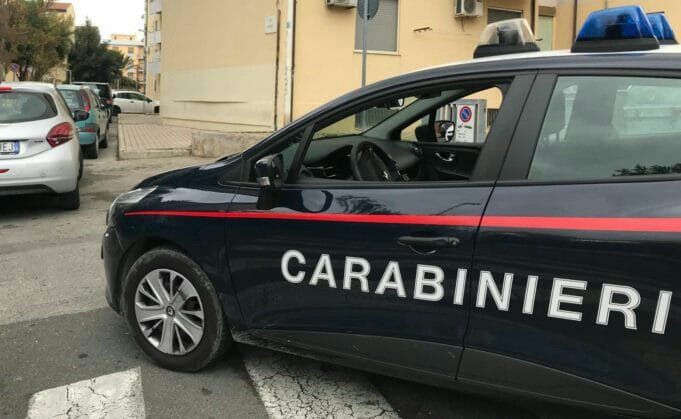 Ubriaco minaccia i Carabinieri durante un controllo: denunciato