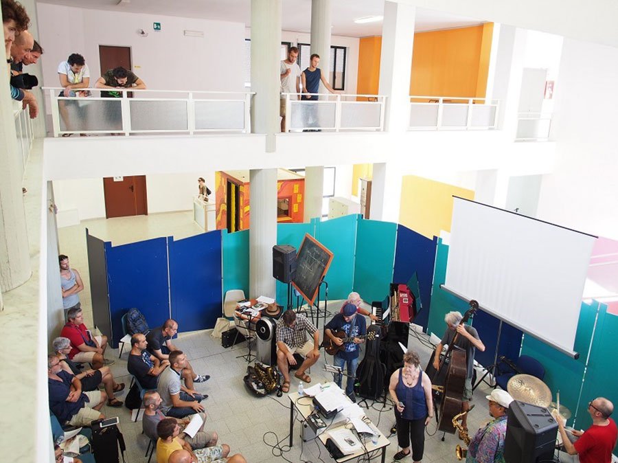 Nuoro. La scuola civica di musica riparte ma la protesta non si ferma