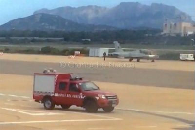 Atterraggio di emergenza all'aeroporto di Olbia