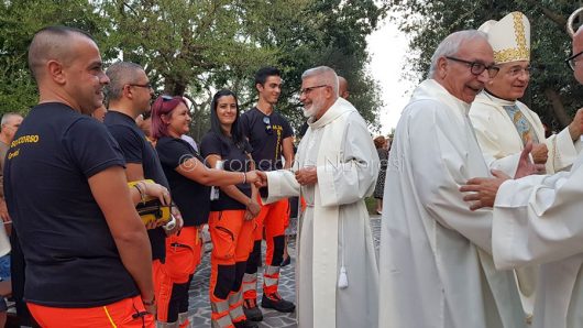 Orosei. La cooperativa MMSoccorso dona un defibrillatore al Comitato della festa di NS del Rimedio