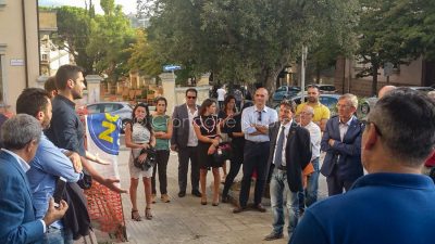 Simpatizzanti durante la presentazione di Saiu nella Lega