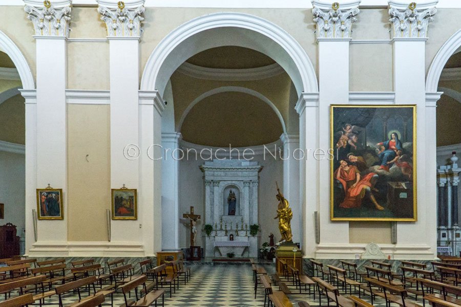 Furto sacrilego in Cattedrale: rubano bigiotteria e tralasciano preziosi in argento massiccio