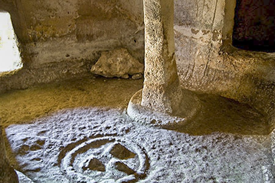 “Le Domus de Janas patrimonio dell’umanità?” Un convegno alla biblioteca Satta