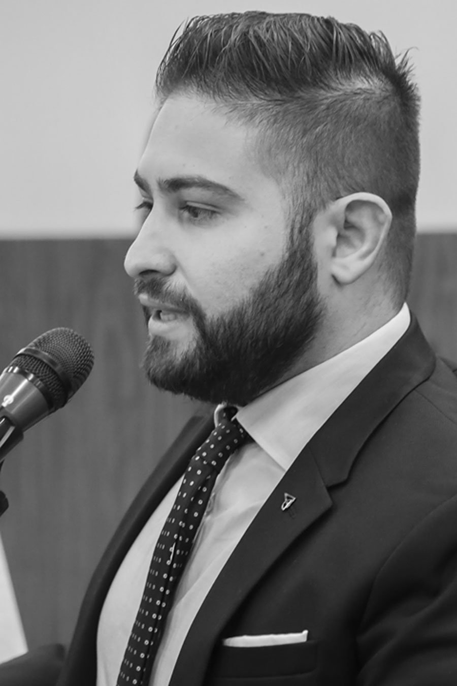 Oliena. Federico Lai biologo e chef fa rivivere la panificazione di “s’Ogliathu”