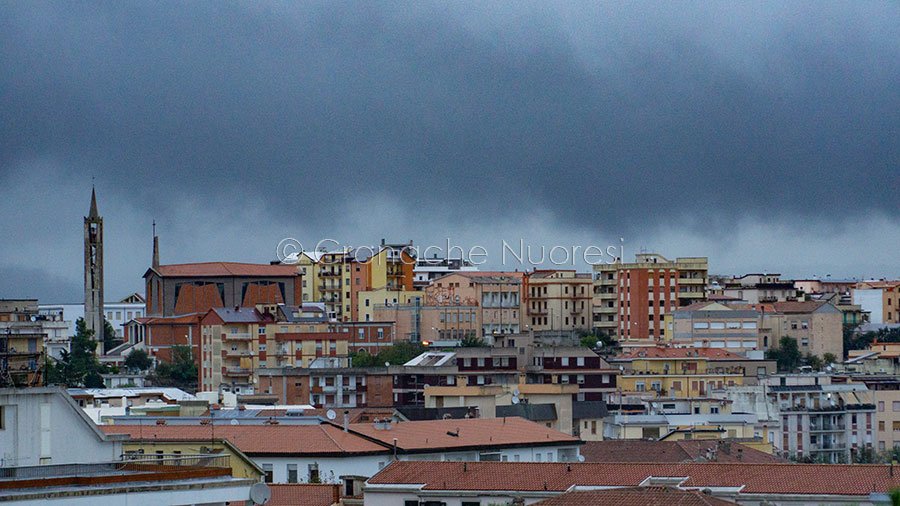 Maltempo: allerta rossa sul versante orientale della Sardegna. Scuole chiuse a Oliena