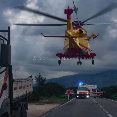 Orosei. L'intervento dell'elisoccorso sul luogo dell'incidente