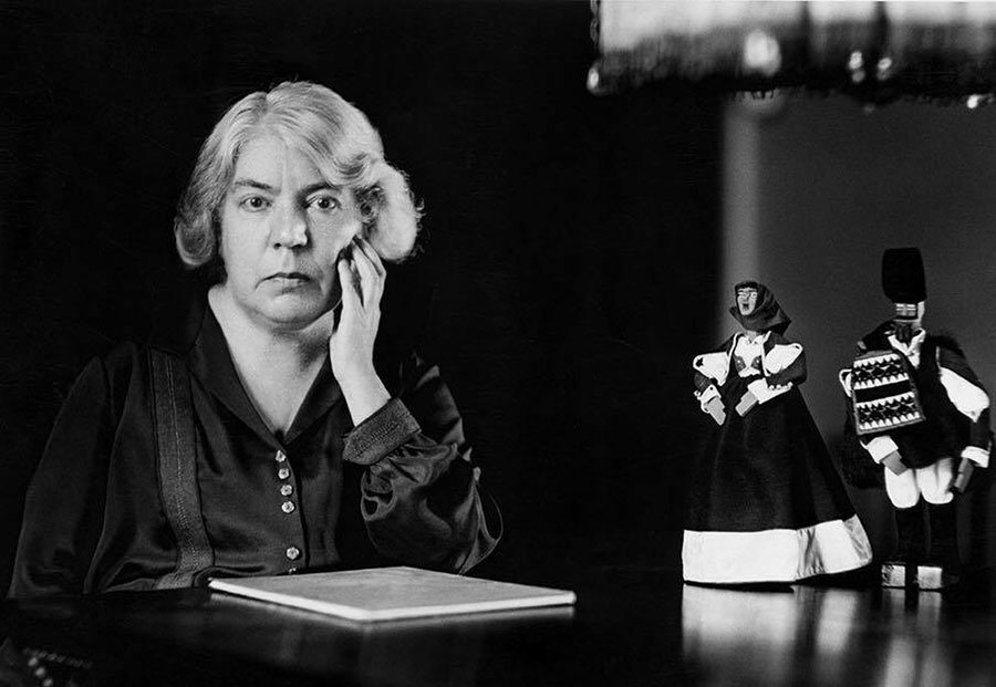 Su facebook  stasera alle 17.00 si parla di Grazia Deledda