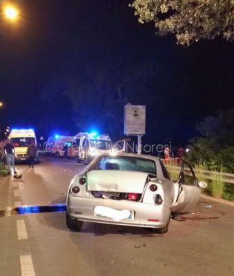 Una delle auto coinvolte nel frontale