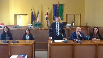 La nuova Giunta presentata dal sindaco Soddu (Foto C.Nuoresi)