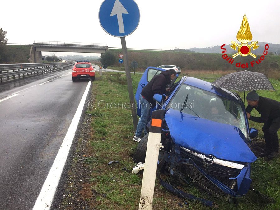 Nuoro. Due incidenti in poche ore: bimbo di un anno e mezzo illeso nello schianto