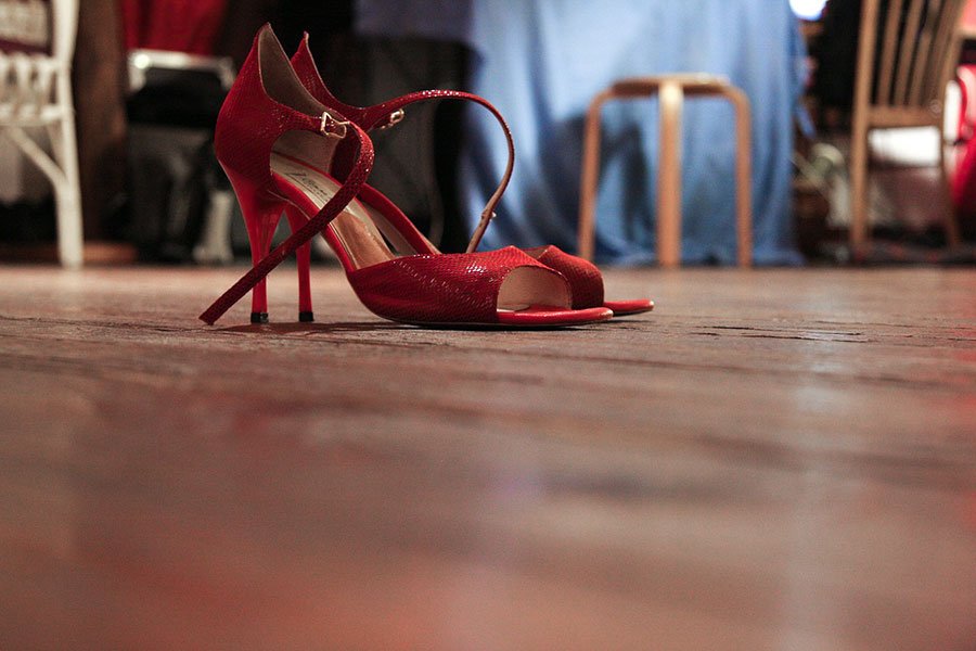 “Alle donne, perché non debbano più subire il martirio della violenza”: un pensiero in rima di Gianni Manca