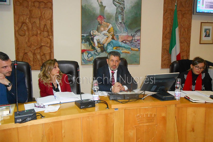 Macomer: Il consiglio comunale celebra “tra scaramucce” la prima guerra mondiale