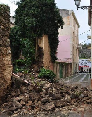 Nuoro. I resti della casa crollata a Santu Predu