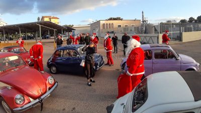 Nuoro. Le auto d'epoca nel parcheggio del San Francesco