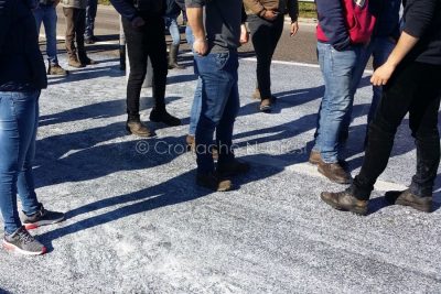 Protesta del latte al bivio per la Statale 129 (foto S.Novellu)