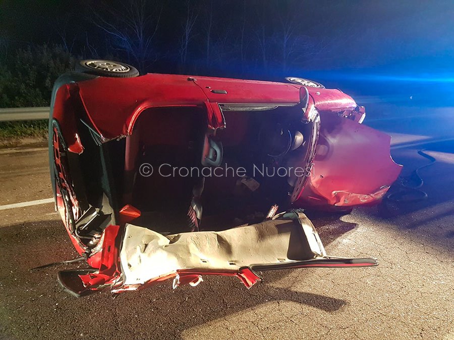 Nuoro. Perde il controllo dell’auto che si ribalta: ferito il conducente