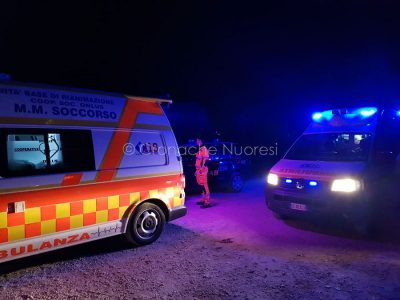 L'ambulanza del 118 MMSoccorso e la medicalizzata sul luogo dell'incidente