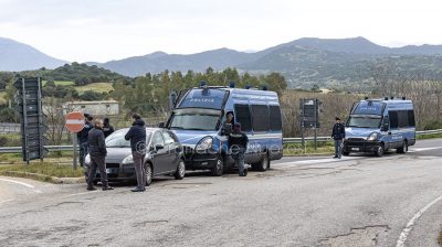 Controlli di Polizia al bivio di Lula (foto S.Novellu)