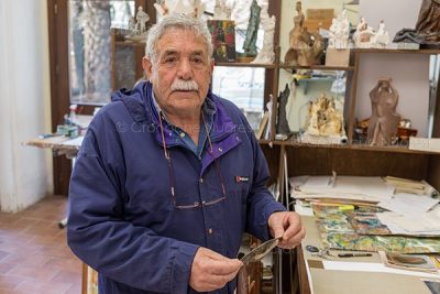 L'artista Alfonso Silba (foto S.Novellu)